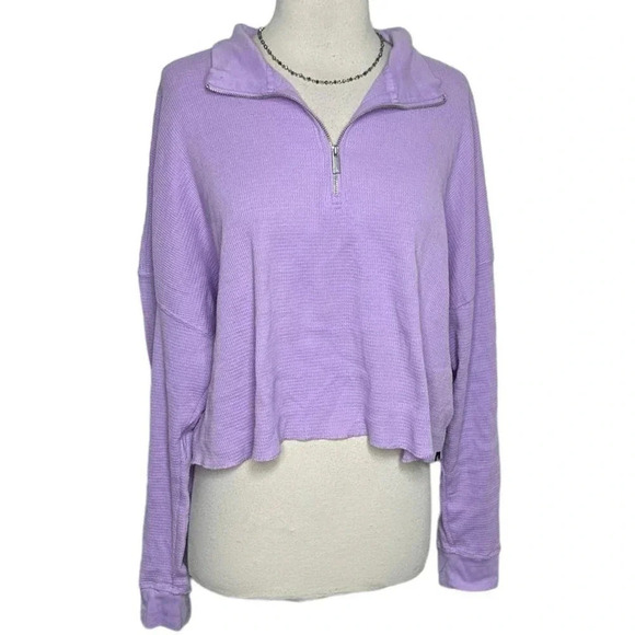 Calvin Klein Jeans Tops - Calvin Klein Jean XL lilac purple waffle knit cropped 1/4 zip long sleeve top‎
